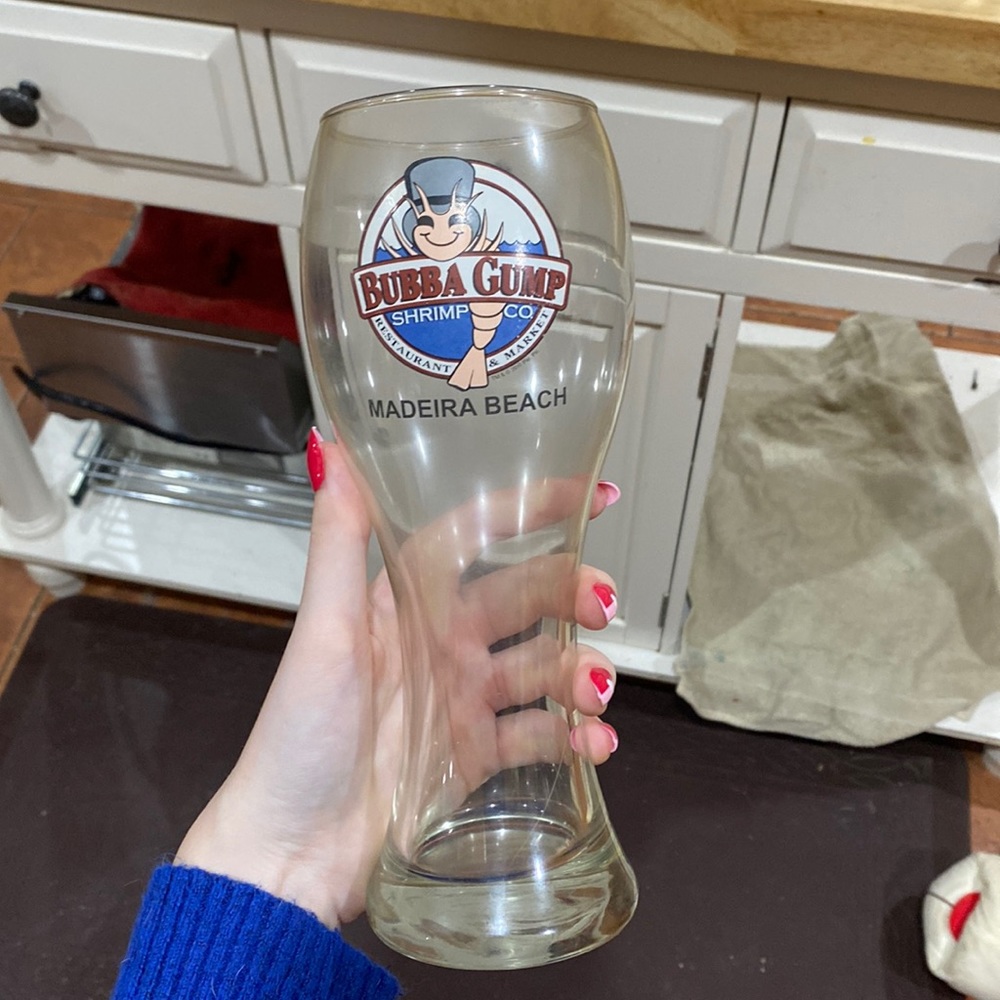 Bubba Gump pint glass